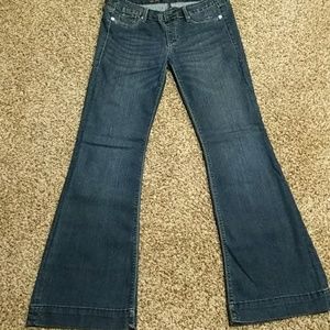 Seven7 Stretch Jeans with invisible front zipper